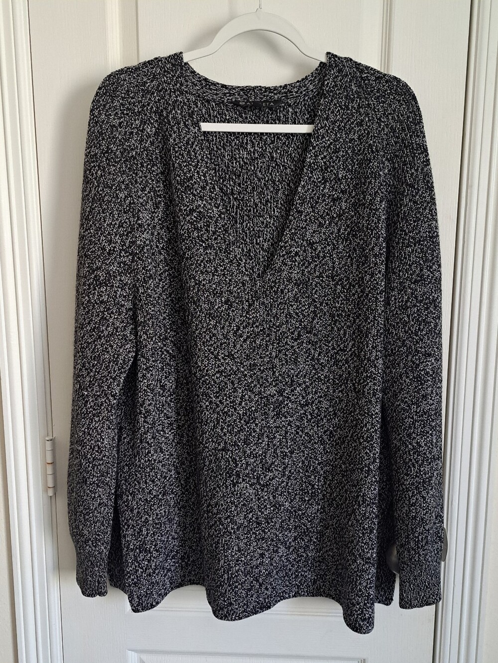 Athleta Sweater Womens Gray EXTRA Fine Wool BLEND Size L